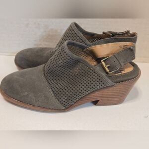 . , Never Worn Sofft Sabie Slingback Clog